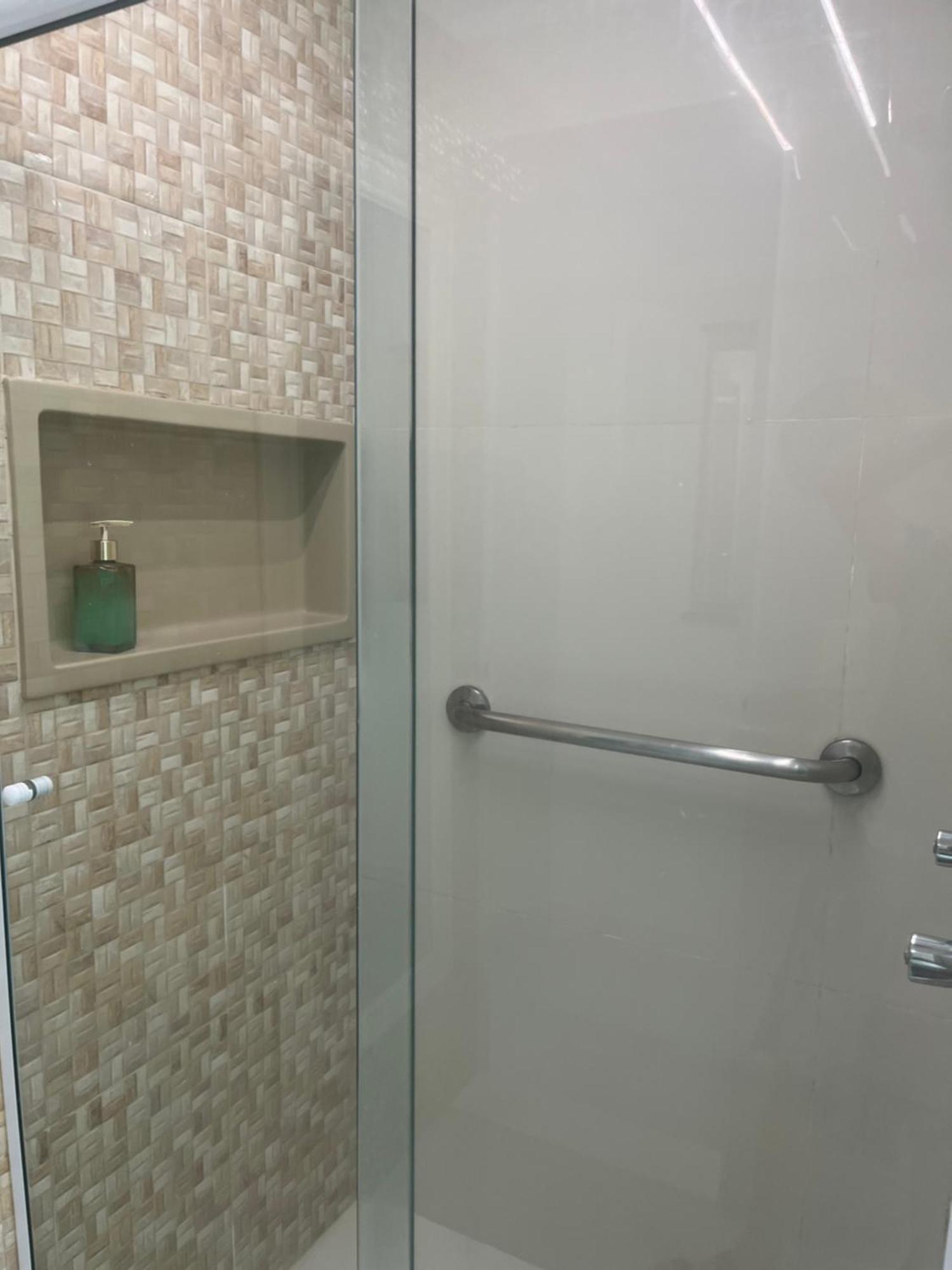 Ap 210 Bahia Flat, Barra Apartamento
